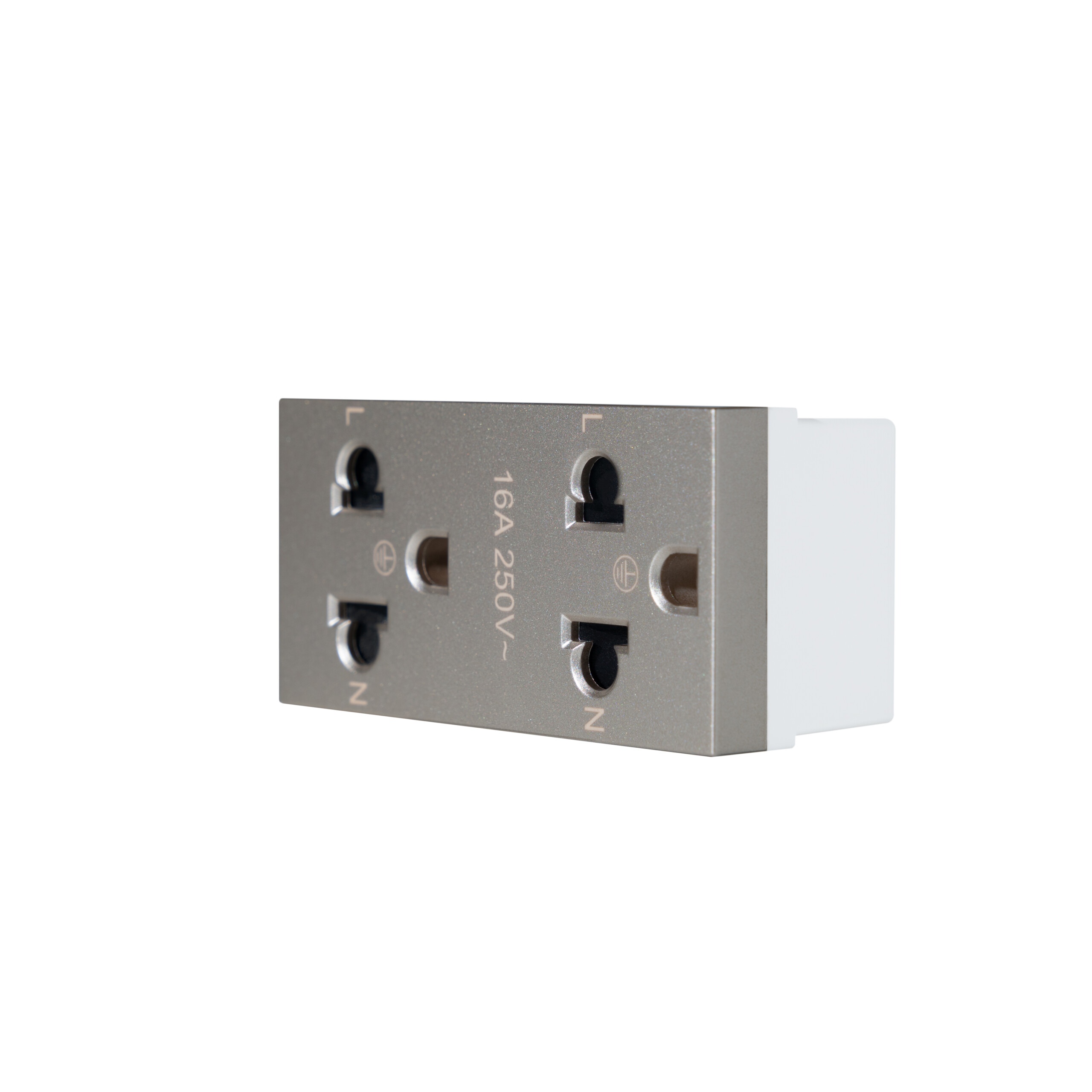 SIM51A-102L-G เต้ารับปลั๊กคู่ 3 รู ขนาด 72มม. - Image 4