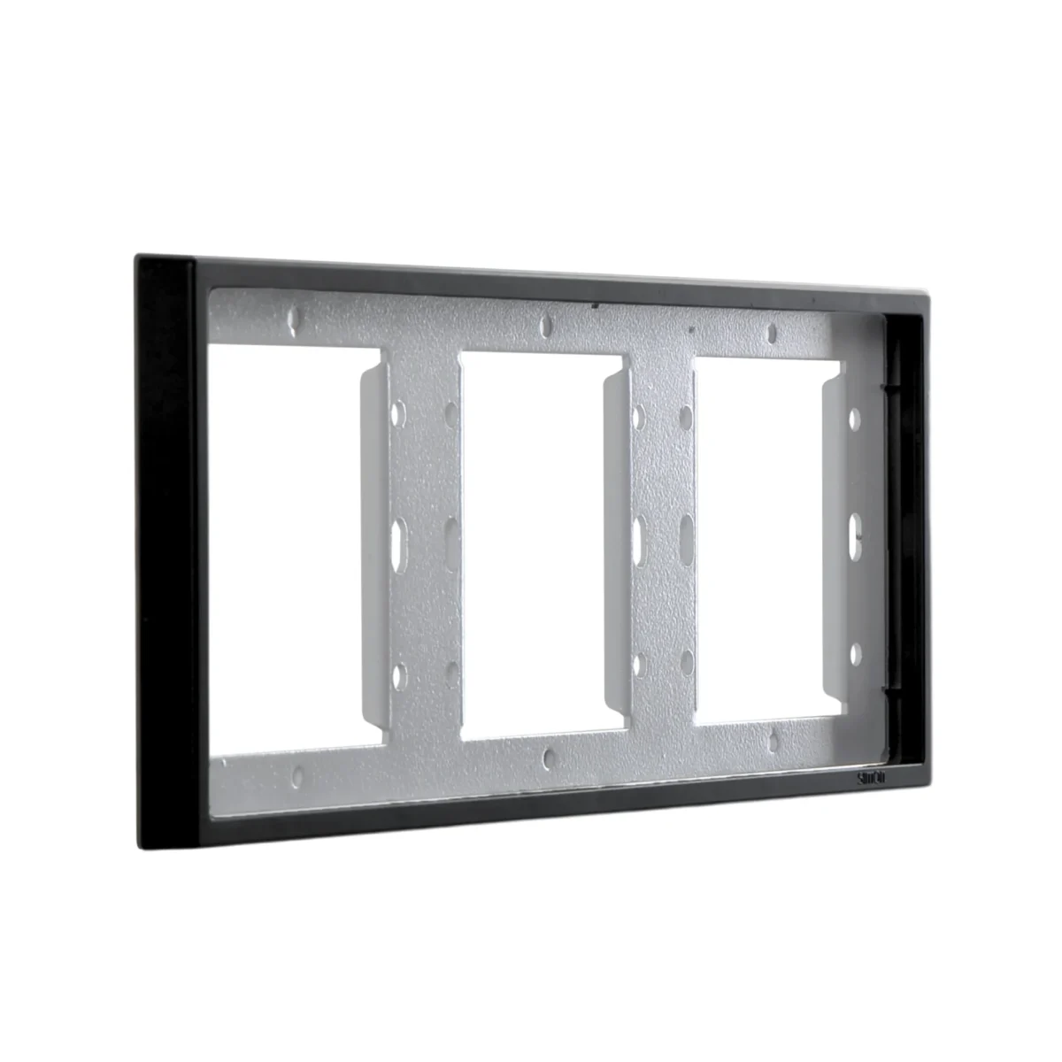 ฝาครอบสำหรับปลั๊กและสวิตช์ แบบ 3 ช่อง - Image 1