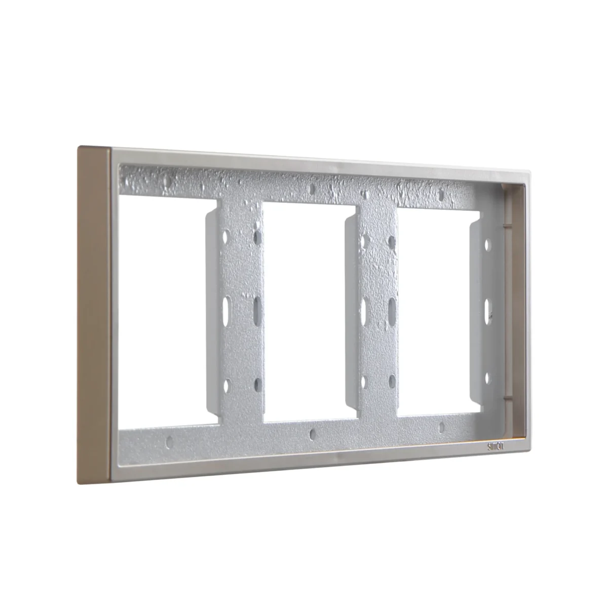 ฝาครอบสำหรับปลั๊กและสวิตช์ แบบ 3 ช่อง - Image 4